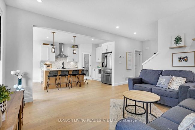 37 - 22701 Adelaide Rd, Condo with 4 bedrooms, 3 bathrooms and 2 parking in Mount Brydges ON | Image 15
