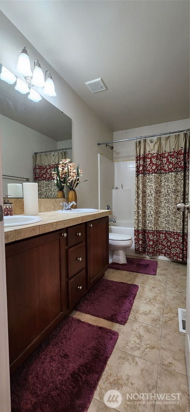 21902 43 Rd Dr Se, House other with 3 bedrooms, 3 bathrooms and null parking in Bothell WA | Image 31