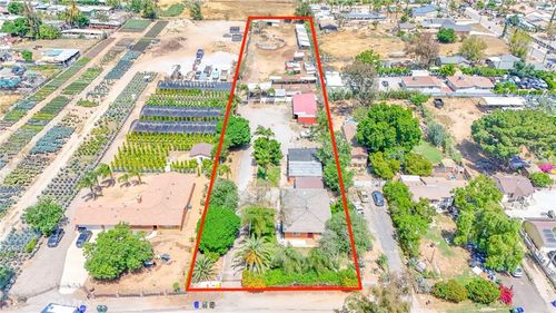 10527 60th St, Jurupa Valley, CA, 91752-2636 | Card Image