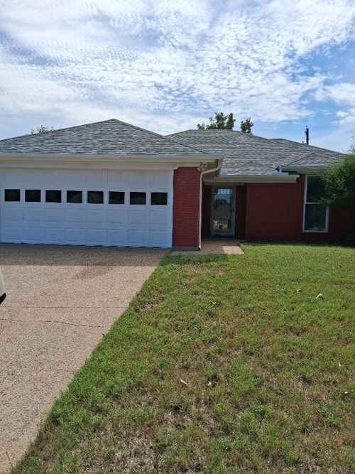 1500 Hyde Park Blvd, Cleburne, TX, 76033-7510 | Card Image