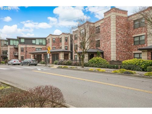 102-2454 Nw Westover Rd, Portland, OR, 97210-3773 | Card Image