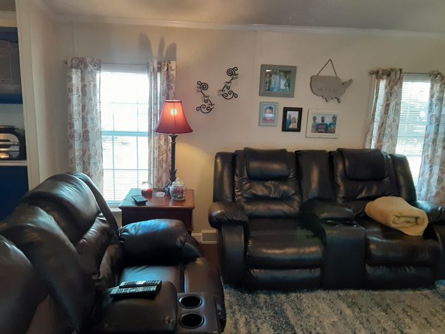 58 Mobile Dr, House other with 3 bedrooms, 2 bathrooms and null parking in Hudson NH | Image 12