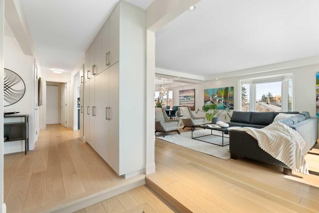 3004 13 Avenue Sw, House other with 5 bedrooms, 4 bathrooms and 5 parking in Calgary AB | Image 5