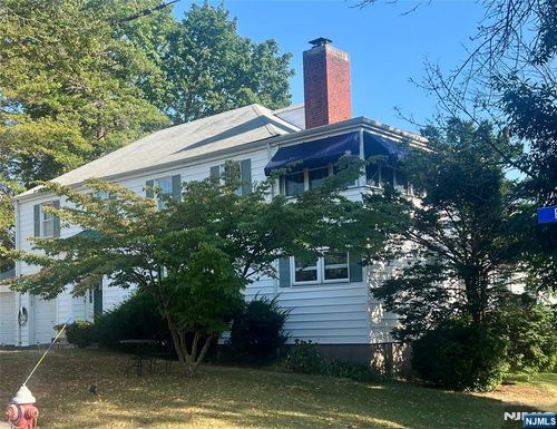 15 Evans St, Rutherford, NJ, 07070-2519 | Card Image