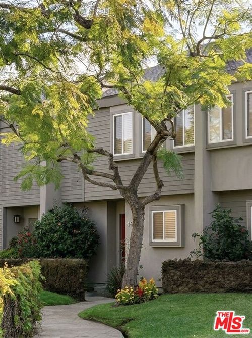 46 Village Pkwy, Santa Monica, CA, 90405-2852 | Card Image
