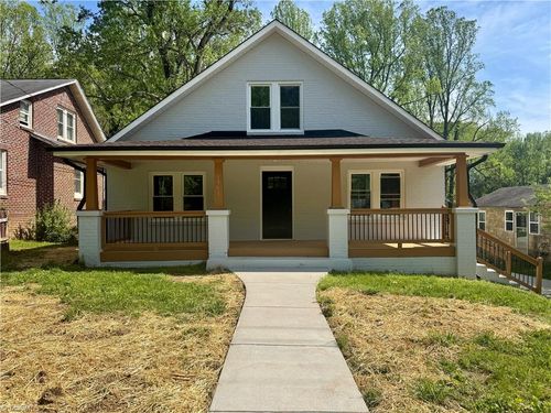 1353 Wentworth St, Reidsville, NC, 27320-2009 | Card Image