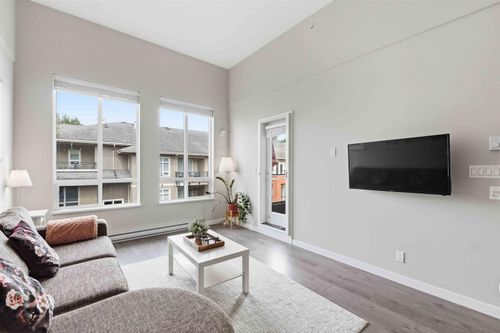 e405-20211 66 Ave, Langley, BC, V2Y0L4 | Card Image