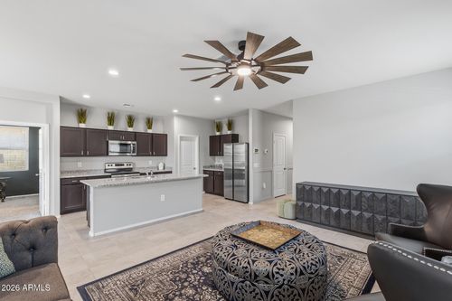 18633 W Desert Hollow Dr, Wittmann, AZ, 85361-1254 | Card Image