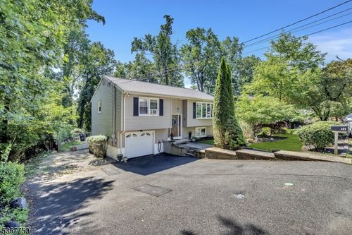 51 Mountain Ave, Rockaway, NJ, 07866-1950 | Card Image