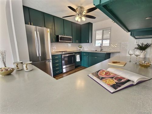 289 Muriel Dr, Northglenn, CO, 80233-3052 | Card Image