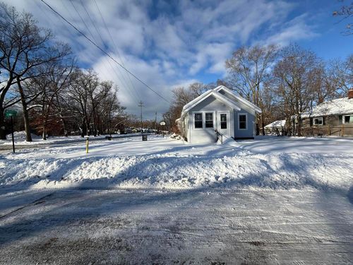 591 Mary St, Muskegon, MI, 49442-2113 | Card Image