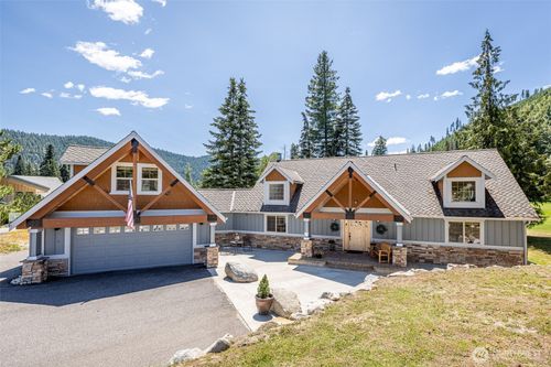20628 Miracle Mile, Leavenworth, WA, 98826 | Card Image