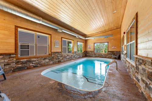 440 Lakefront Dr, Branson, MO, 65616-8935 | Card Image