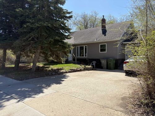5223 50 St, Lloydminster, AB, T9V0M4 | Card Image