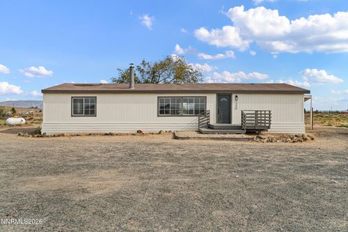 1230 E Badger St, Silver Springs, NV, 89429-7695 | Card Image