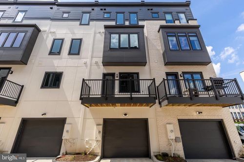 2615 Olmsted Ct Nw, WASHINGTON, DC, 20001-6395 | Card Image
