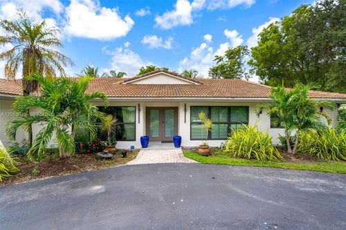 9900 Nw 14th Ct, Coral Springs, FL, 33071-5926 | Card Image