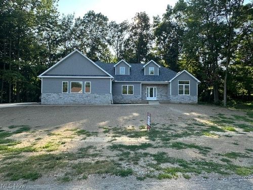 2791 Sylvan Rd, Geneva, OH, 44041-8271 | Card Image