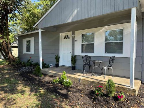 3542 Sw Kerry Ave, Topeka, KS, 66611-2339 | Card Image