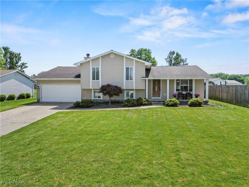 3700 Meander Reserve Cir, Canfield, OH, 44406-8020 | Card Image