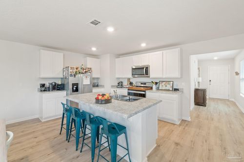 5252 Peach Dr, Pace, FL, 32571-2787 | Card Image