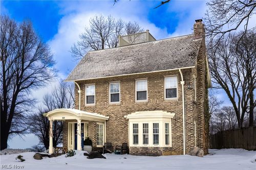 2829 Coventry Rd, Shaker Heights, OH, 44120-2230 | Card Image