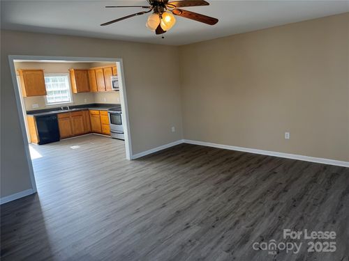 511 S Central Ave, Landis, NC, 28088-1800 | Card Image
