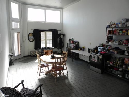 510 Central Ave, Bedford, IA, 50833-1407 | Card Image