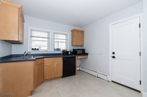 70 2nd Ave, Garwood, NJ, 07027-1125 | Card Image