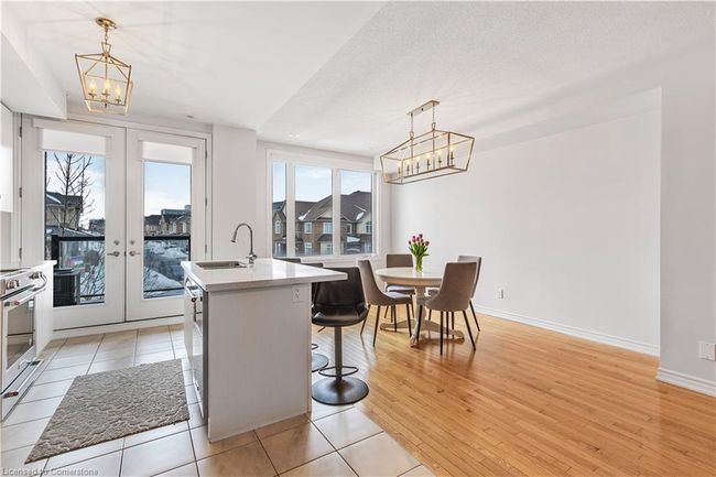 3048 Postridge Dr, Townhouse with 2 bedrooms, 3 bathrooms and 2 parking in Oakville ON | Image 4