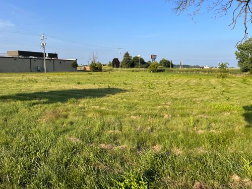 260 Highland Dr, Fredonia, WI, 53021-9362 | Card Image