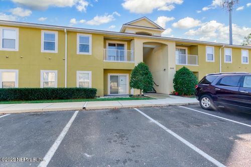 2-6-6860 Skaff Ave, JACKSONVILLE, FL, 32244-7869 | Card Image