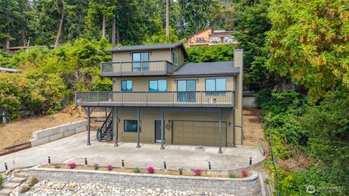 2123 Stoney Beach Ln, Oak Harbor, WA, 98277-8691 | Card Image