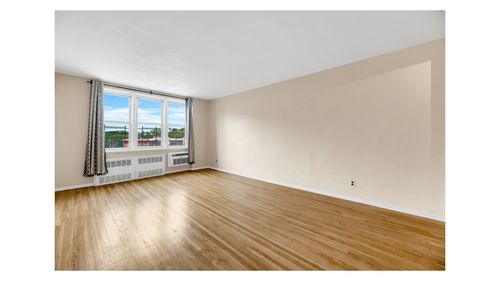 702-400 E 17th St, Brooklyn, NY, 11226-5728 | Card Image