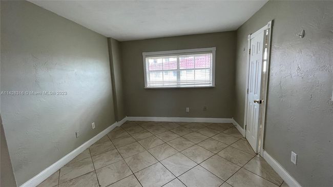 APT-1024 - 8650 Sw 67 Th Ave, Condo with 2 bedrooms, 3 bathrooms and null parking in Pinecrest FL | Image 25