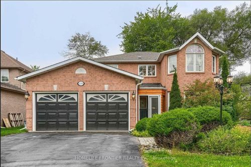 220 Olde Bayview Ave, Richmond Hill, ON, L4E3E4 | Card Image