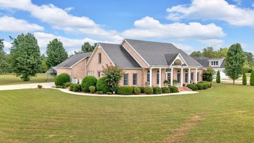 594 Waters Edge Dr, Estill Springs, TN, 37330-1616 | Card Image