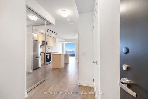 1510-286 Main St, Toronto, ON, M4C0B3 | Card Image