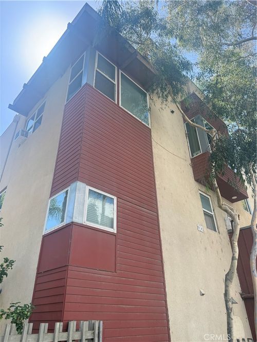 3-302 E 19th St, Long Beach, CA, 90806-6278 | Card Image