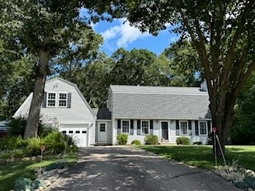 8 Healey Brook Dr, Charlestown, RI, 02813-2744 | Card Image