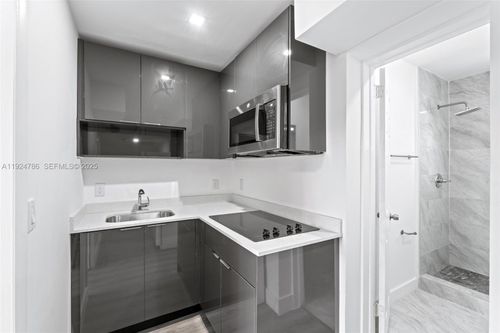 2-2847 Polk St, Hollywood, FL, 33020-4228 | Card Image