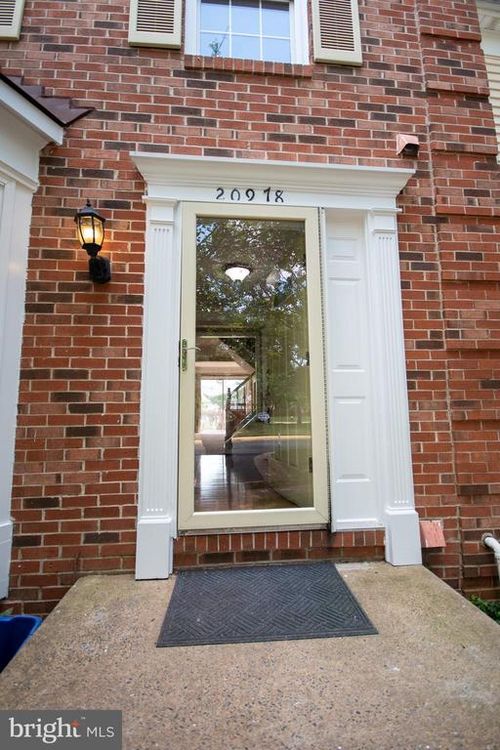 20978 Tobacco Sq, ASHBURN, VA, 20147-4612 | Card Image
