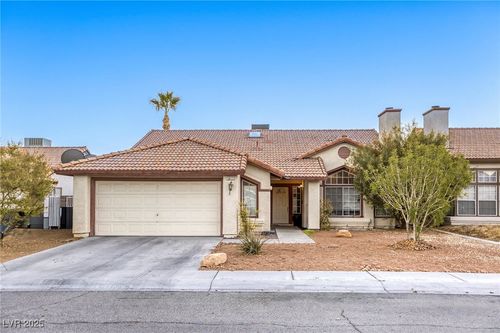 3817 Dauntless Dr, North Las Vegas, NV, 89031-0135 | Card Image