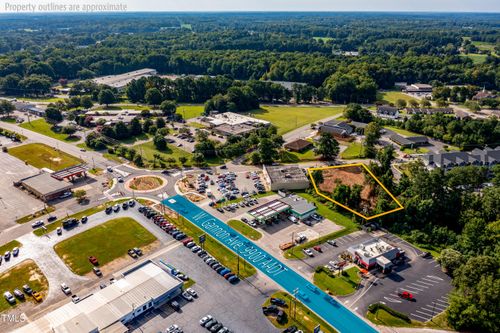301 Pony Rd, Zebulon, NC, 27597-2528 | Card Image