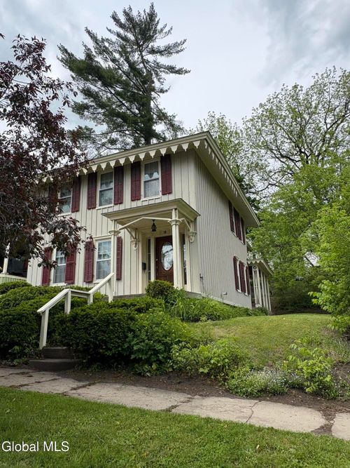 18 Burwell St, Little Falls, NY, 13365-1507 | Card Image