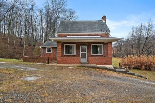 135 Erbes Lane, Adams Twp, PA, 16046 | Card Image