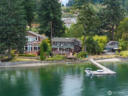 225 3rd Ct, Fox Island, WA, 98333-9705 | Card Image