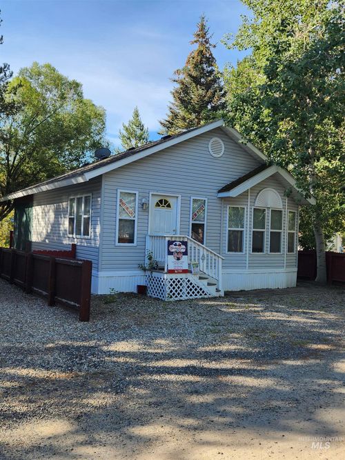 e13-514 N Sawyer St, Cascade, ID, 83611-7707 | Card Image