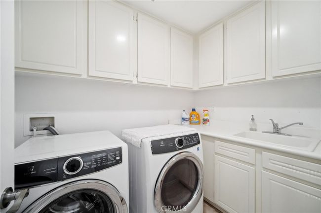 25422 Magnolia Ln, House other with 5 bedrooms, 5 bathrooms and 5 parking in Stevenson Ranch CA | Image 33