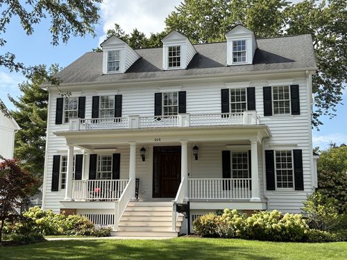 606 Jefferson St, Hinsdale, IL, 60521-3845 | Card Image